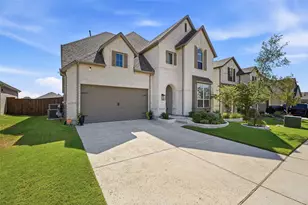 3731 Cherry Hls Dr, Sherman, TX 75090 - Photo 2