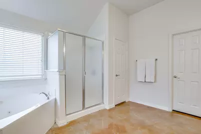 910 Royal Court, Burleson, TX 76028 - Photo 26