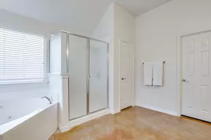 910 Royal Ct, Burleson, TX 76028 - Photo 26