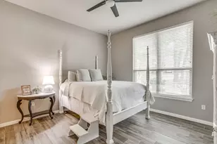 910 Royal Ct, Burleson, TX 76028 - Photo 34