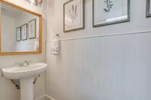 910 Royal Ct, Burleson, TX 76028 - Photo 36