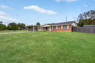 1010 Maple St, Farmersville, TX 75442 - Photo 32
