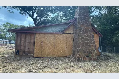 203 E 9th Street, Shady Shores, TX 76208 - Photo 16
