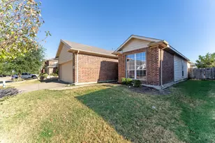 857 Rio Bravo Dr, Fort Worth, TX 76052 - Photo 4