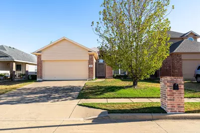 857 Rio Bravo Drive, Fort Worth, TX 76052 - Photo 1