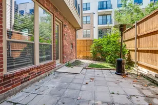909 City Side Ln, Dallas, TX 75201 - Photo 26
