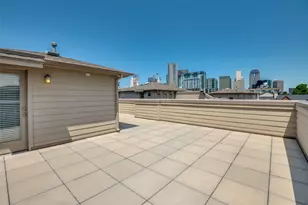 909 City Side Ln, Dallas, TX 75201 - Photo 24