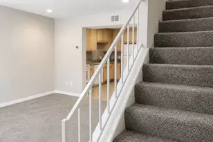 2016 Paisley Dr, Arlington, TX 76015 - Photo 2
