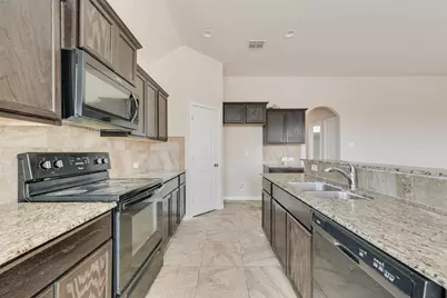 215 Fred Lane, Ferris, TX 75125 - Photo 8