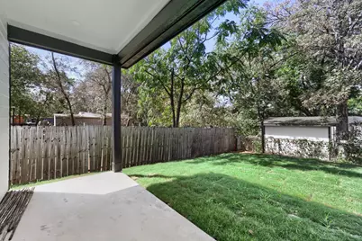 525 NW 17th Street, Grand Prairie, TX 75050 - Photo 18