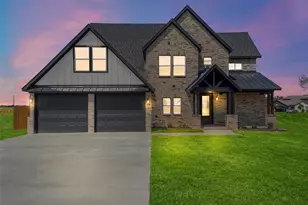 205 Spade Ranch Rd, Trinidad, TX 75163 - Photo 1