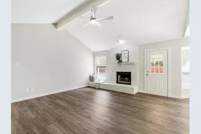 408 Anice Lane, Euless, TX 76039 - Photo 4