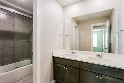 714 Lacewing Drive, Arlington, TX 76005 - Photo 2