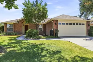 817 Redding Dr, Saginaw, TX 76131 - Photo 1