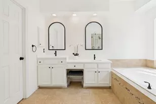 2700 Meadow Hills Ln, Plano, TX 75093 - Photo 12