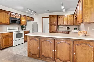 3516 Primrose Ln, Bedford, TX 76021 - Photo 14