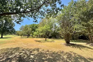 122 Pawnee Trail, Gainesville, TX 76240 - Photo 6