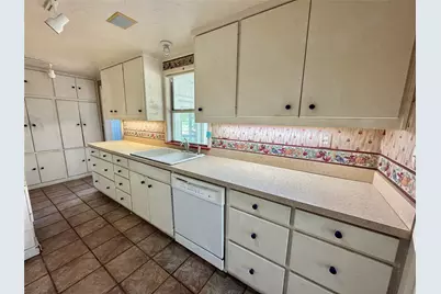 122 Pawnee Trail, Gainesville, TX 76240 - Photo 8