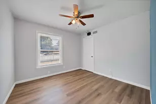 1003 Brookhollow Dr, Irving, TX 75061 - Photo 24