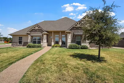 800 Gallant Fox Road, Hewitt, TX 76643 - Photo 2