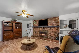 5607 Mona Ln, Dallas, TX 75236 - Photo 12