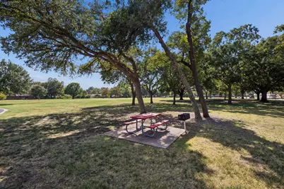 1513 Meadow Way, Garland, TX 75042 - Photo 30