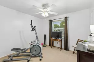 1513 Meadow Way, Garland, TX 75042 - Photo 20