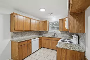 106 Shaw St, Tom Bean, TX 75491 - Photo 4