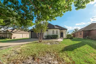 533 Bowie St, Forney, TX 75126 - Photo 2