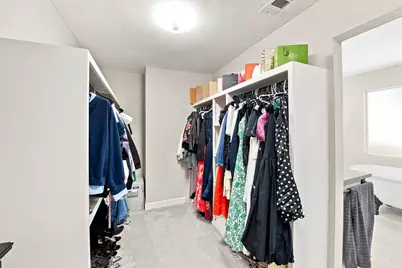 12235 Treeview Lane, Farmers Branch, TX 75234 - Photo 20