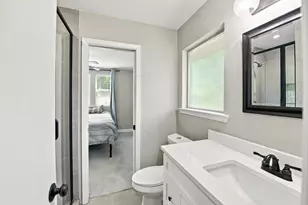12235 Treeview Ln, Farmers Branch, TX 75234 - Photo 24