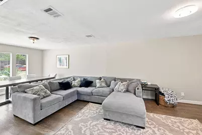 12235 Treeview Lane, Farmers Branch, TX 75234 - Photo 6
