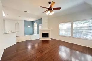 429 N Waterford Oaks Dr, Cedar Hill, TX 75104 - Photo 8