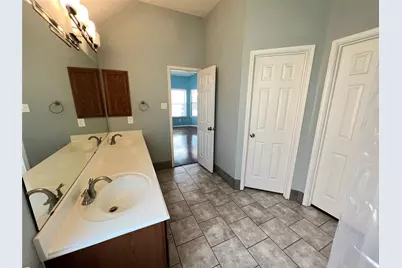 429 N Waterford Oaks Drive, Cedar Hill, TX 75104 - Photo 26