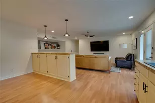 8515 Londonderry Ln, Dallas, TX 75228 - Photo 8