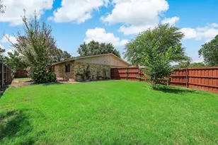 8515 Londonderry Ln, Dallas, TX 75228 - Photo 24