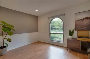 8515 Londonderry Ln, Dallas, TX 75228 - Photo 6