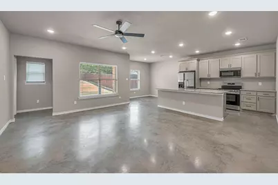 702 N College Street, West, TX 76691 - Photo 4