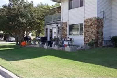 109 Harbor Drive #105, Runaway Bay, TX 76426 - Photo 6