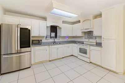 4409 Robin, McAllen, TX 78504 - Photo 6