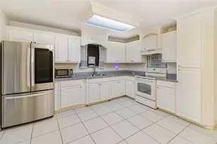 4409 Robin, McAllen, TX 78504 - Photo 6