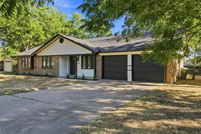 612 Simpson Terrace, Bedford, TX 76021 - Photo 2