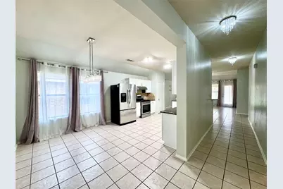 2812 Park Place Drive, Grand Prairie, TX 75052 - Photo 12