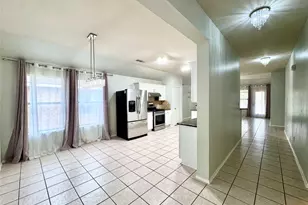2812 Park Pl Dr, Grand Prairie, TX 75052 - Photo 12