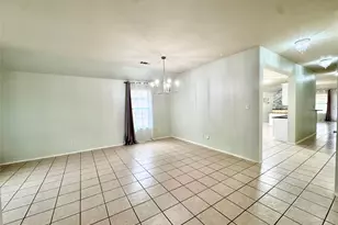 2812 Park Pl Dr, Grand Prairie, TX 75052 - Photo 6