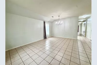 2812 Park Place Drive, Grand Prairie, TX 75052 - Photo 10