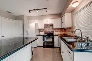 638 Cranbrook Park, Garland, TX 75043 - Photo 12