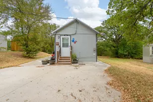 292 Chambers Dr, Alvarado, TX 76009 - Photo 16