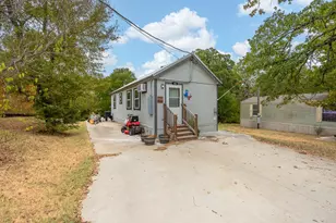 292 Chambers Dr, Alvarado, TX 76009 - Photo 2