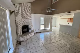2355 Woodvine Ct, Grand Prairie, TX 75052 - Photo 10